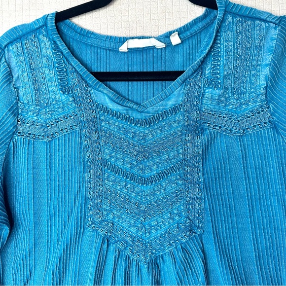 Soft  Surroundings ‘Swept Away’ Embroidered Tunic Top Size PL Teal 3/4 Sleeves - Picture 4 of 12